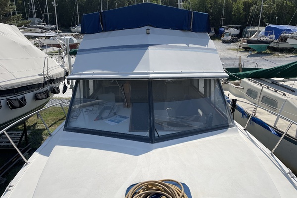 PIRATE SHIP 34ft Carver Yacht For Sale
