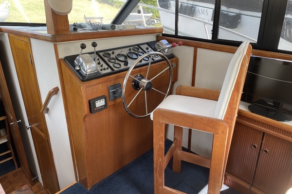 Photo of the 1989 Carver  "PIRATE SHIP"