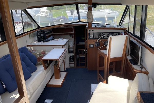 Photo of the 1989 Carver  "PIRATE SHIP"