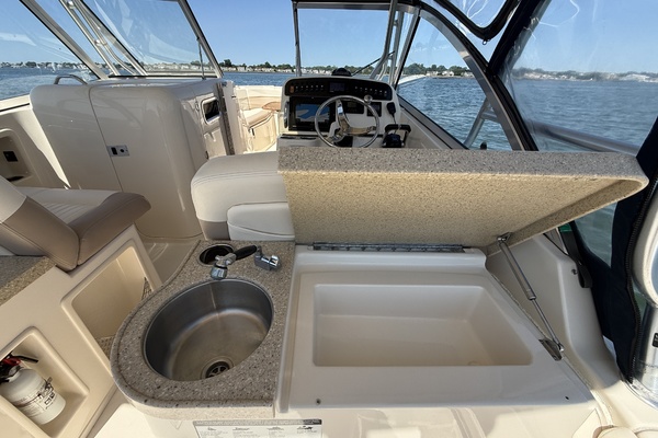 30ft Grady White Yacht For Sale