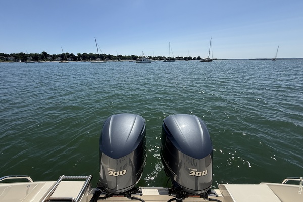 30ft Grady White Yacht For Sale