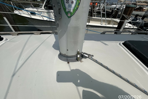 Lucky Dog 35ft Pearson Yacht For Sale