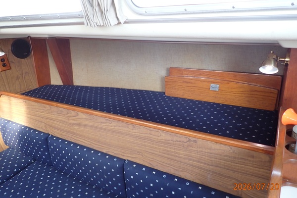 Lucky Dog 35ft Pearson Yacht For Sale