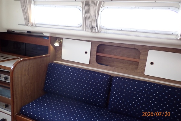 Lucky Dog 35ft Pearson Yacht For Sale
