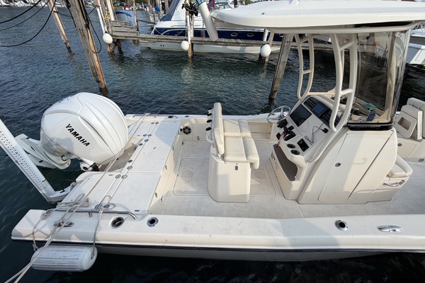25ft Grady White Yacht For Sale