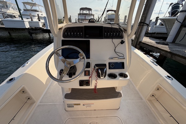 25ft Grady White Yacht For Sale
