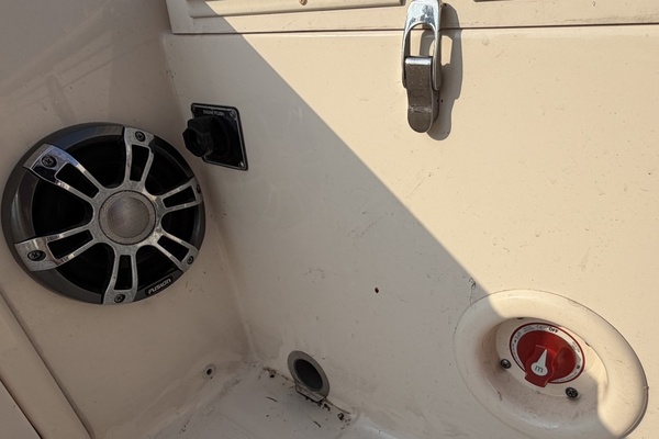 25ft Grady White Yacht For Sale