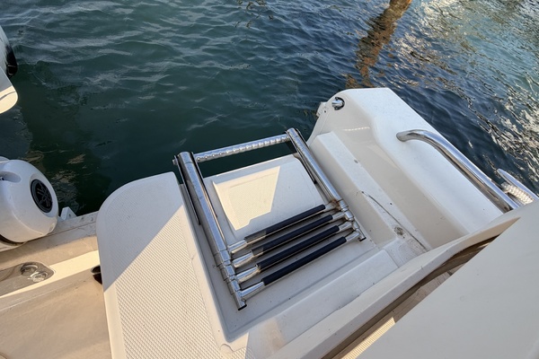 25ft Grady White Yacht For Sale