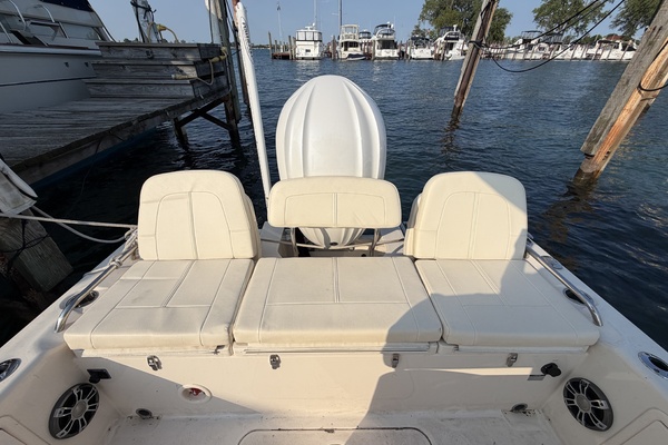 25ft Grady White Yacht For Sale