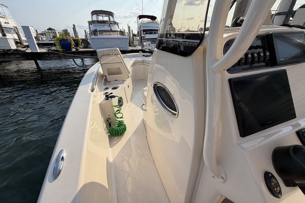 25ft Grady White Yacht For Sale