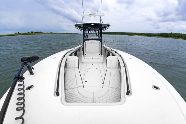 2025 Yellowfin 32