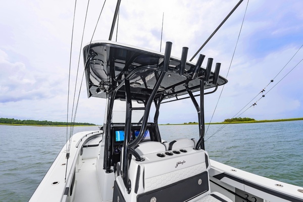2025 Yellowfin 32