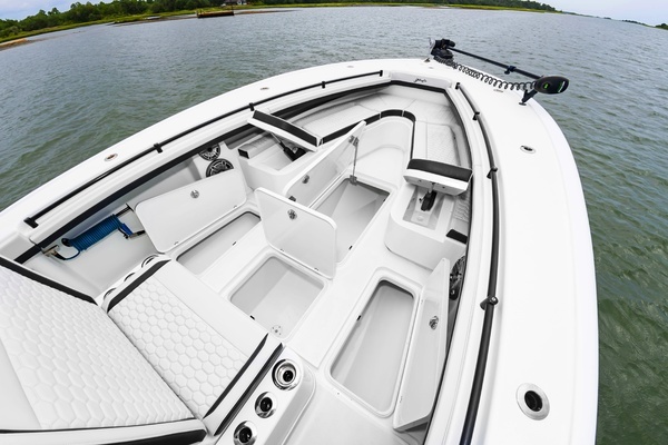 2025 Yellowfin 32