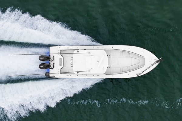2025 Yellowfin 32
