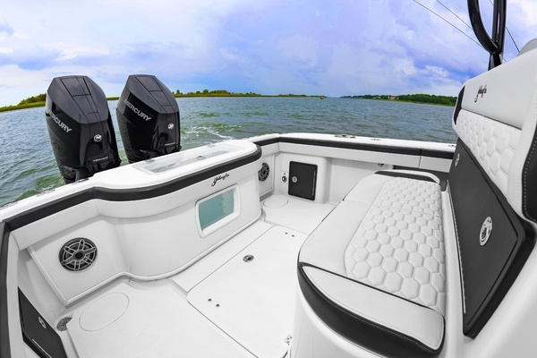 2025 Yellowfin 32