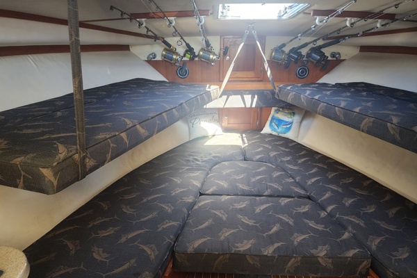 Pangloss 32ft Albemarle Yacht For Sale