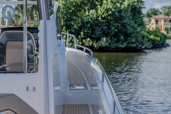 OYEOYE 40ft Nimbus Yacht For Sale