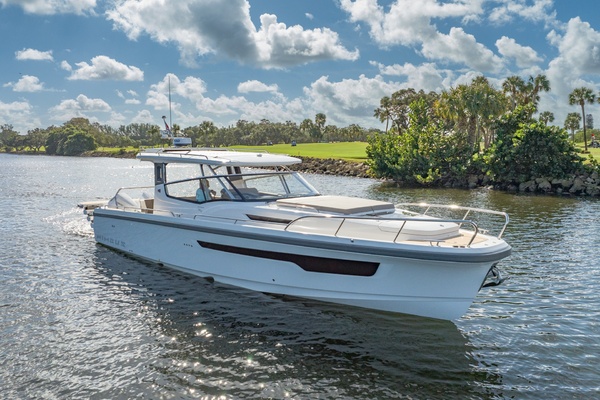 OYEOYE 40ft Nimbus Yacht For Sale