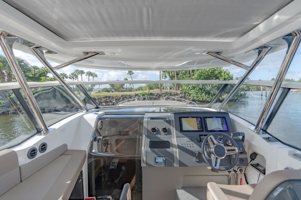 OYEOYE 40ft Nimbus Yacht For Sale
