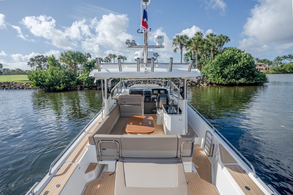 OYEOYE 40ft Nimbus Yacht For Sale