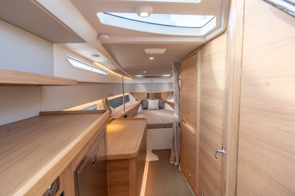 OYEOYE 40ft Nimbus Yacht For Sale