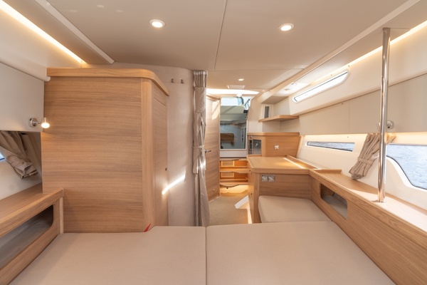 OYEOYE 40ft Nimbus Yacht For Sale