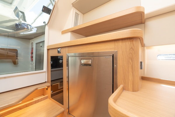 OYEOYE 40ft Nimbus Yacht For Sale
