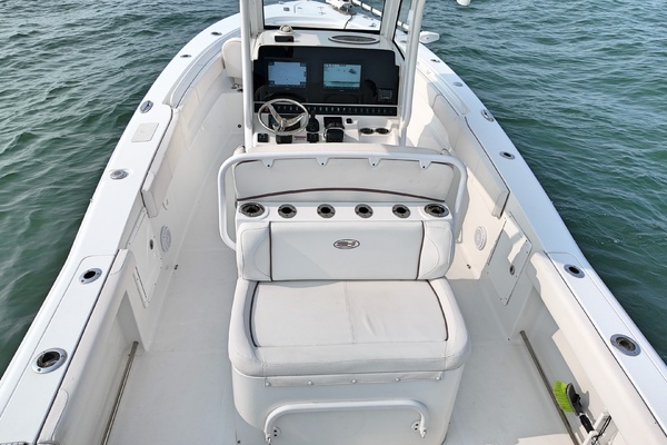 2020 Sea Hunt 30