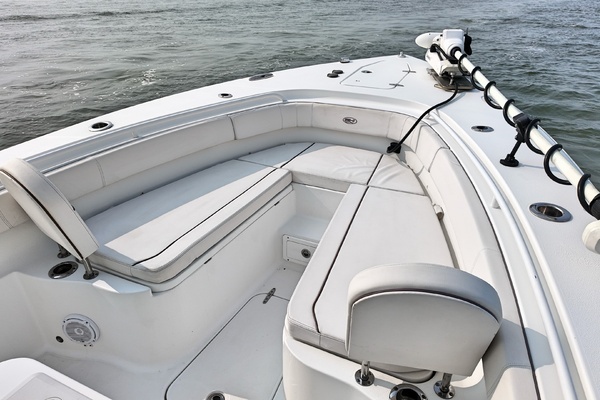 2020 Sea Hunt 30