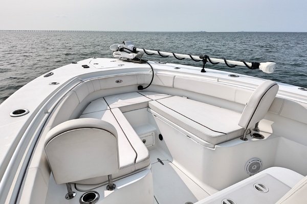 2020 Sea Hunt 30