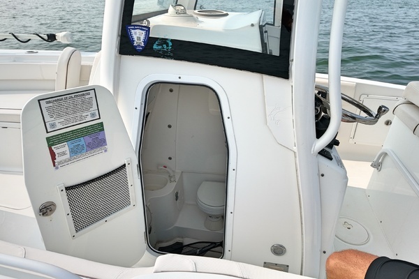 2020 Sea Hunt 30