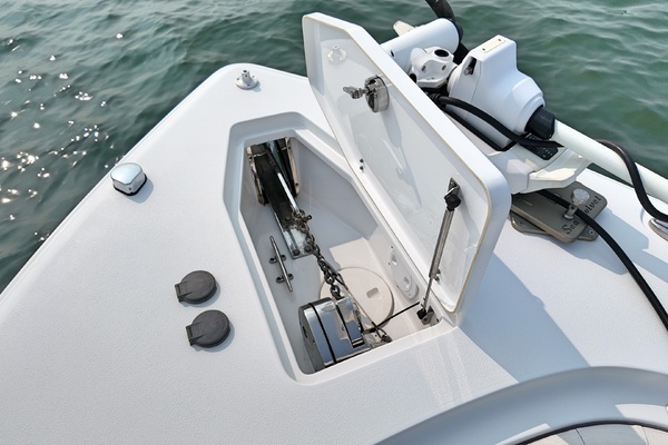 2020 Sea Hunt 30