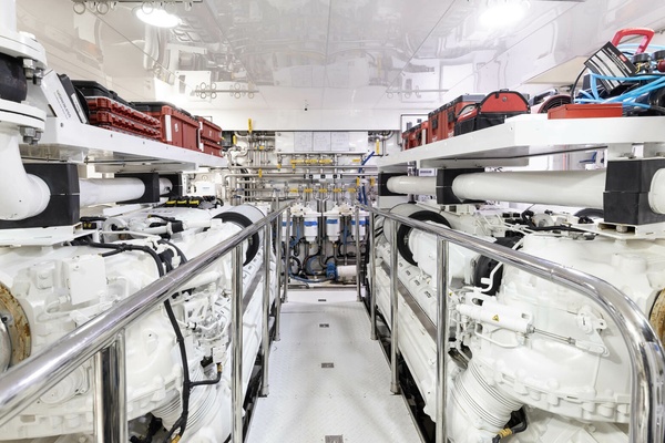 WRECKLESS 120ft Ocean Alexander Yacht For Sale