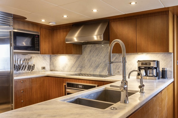 WRECKLESS 120ft Ocean Alexander Yacht For Sale