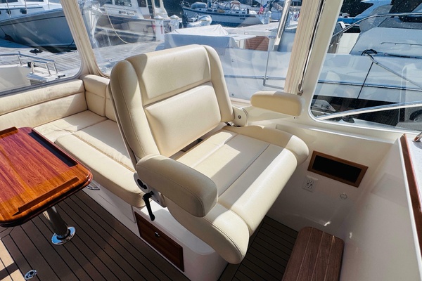 Just Aboat Right 40ft MJM Yacht For Sale