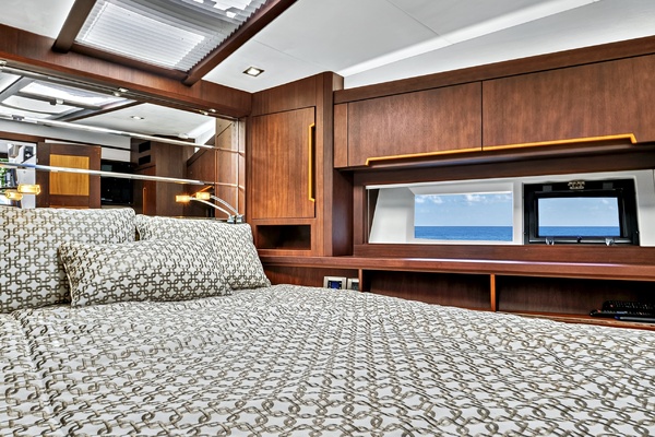 56ft Galeon Yacht For Sale