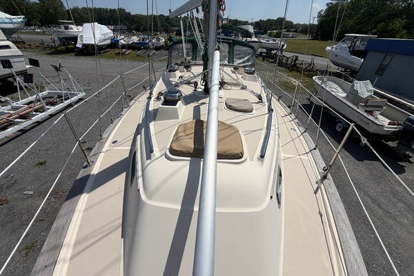Blue Water Discovery 32ft Island Packet Yacht For Sale