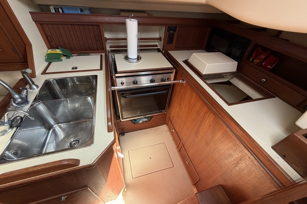 Blue Water Discovery 32ft Island Packet Yacht For Sale