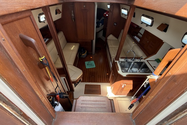 Blue Water Discovery 32ft Island Packet Yacht For Sale