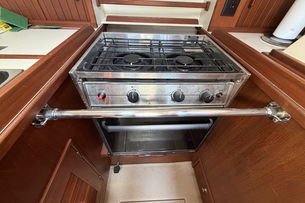 Blue Water Discovery 32ft Island Packet Yacht For Sale