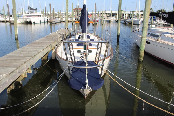 Bay Girl 36ft Cape George Yacht For Sale
