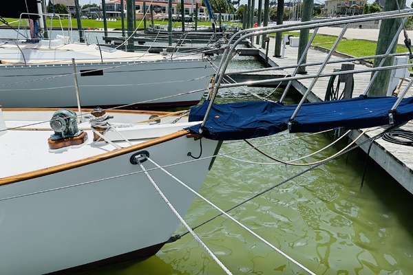 Bay Girl 36ft Cape George Yacht For Sale