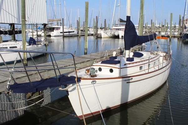 Bay Girl 36ft Cape George Yacht For Sale