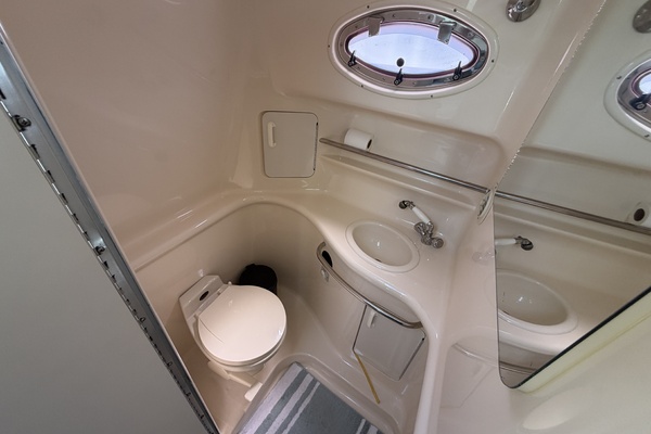 Active Pursuit 33ft Sea Ray Yacht For Sale