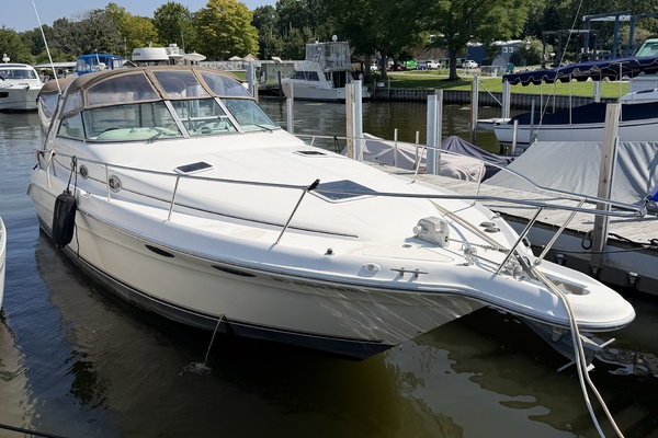 Active Pursuit 33ft Sea Ray Yacht For Sale