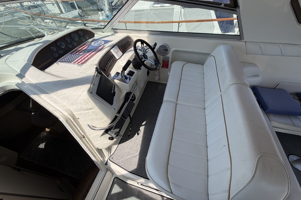 Active Pursuit 33ft Sea Ray Yacht For Sale