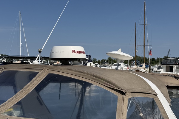 Active Pursuit 33ft Sea Ray Yacht For Sale