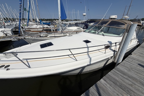 Active Pursuit 33ft Sea Ray Yacht For Sale