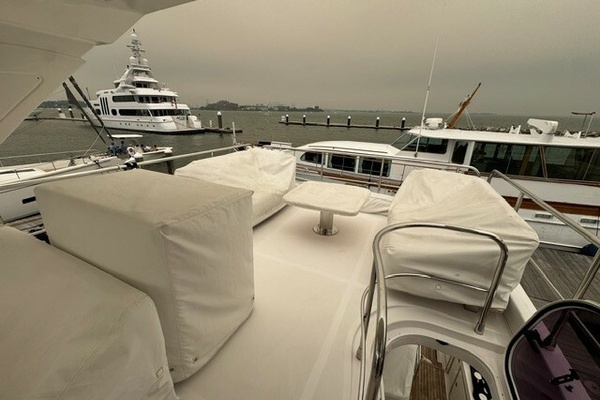PRECIOUS CARGO 50ft Azimut Yacht For Sale