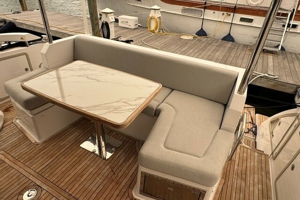 PRECIOUS CARGO 50ft Azimut Yacht For Sale